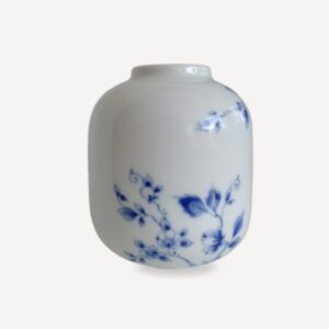 Heinen Delft Blue Folding Vase No. 3 — Blue Fold Collection
